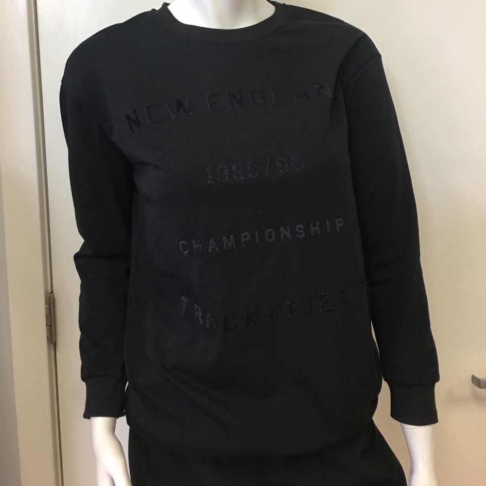 Sophie Charlotte Black with Velvet Lettering Pull Over Sweatshirt Size XS